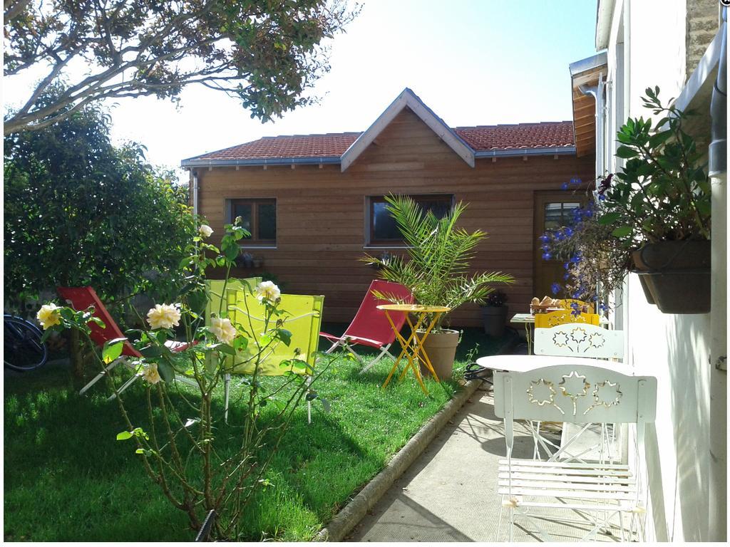 Bed and Breakfast L'Escale Marine - Couette et Café La Rochelle  Exterior foto