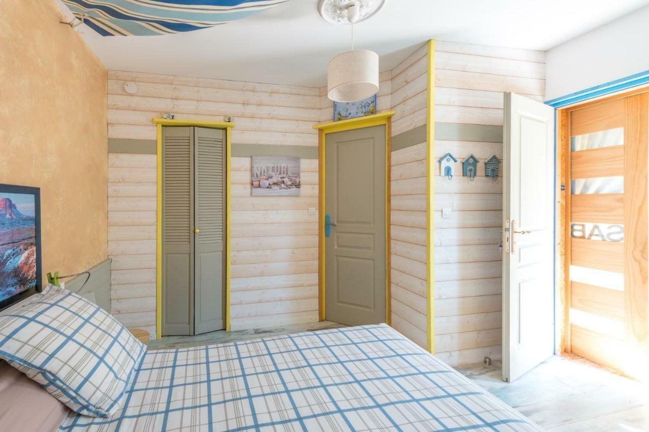 Bed and Breakfast L'Escale Marine - Couette et Café La Rochelle  Exterior foto