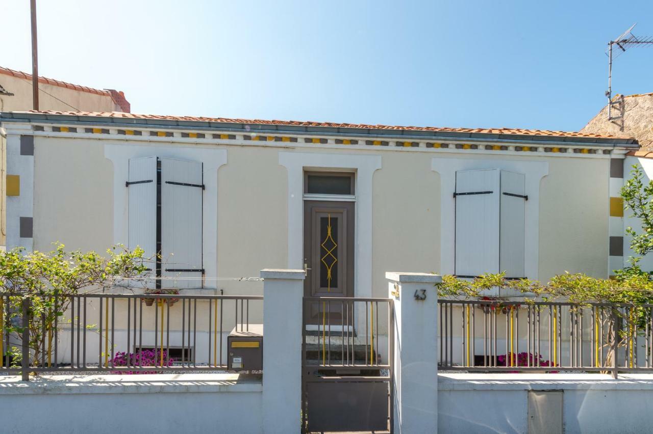 Bed and Breakfast L'Escale Marine - Couette et Café La Rochelle  Exterior foto